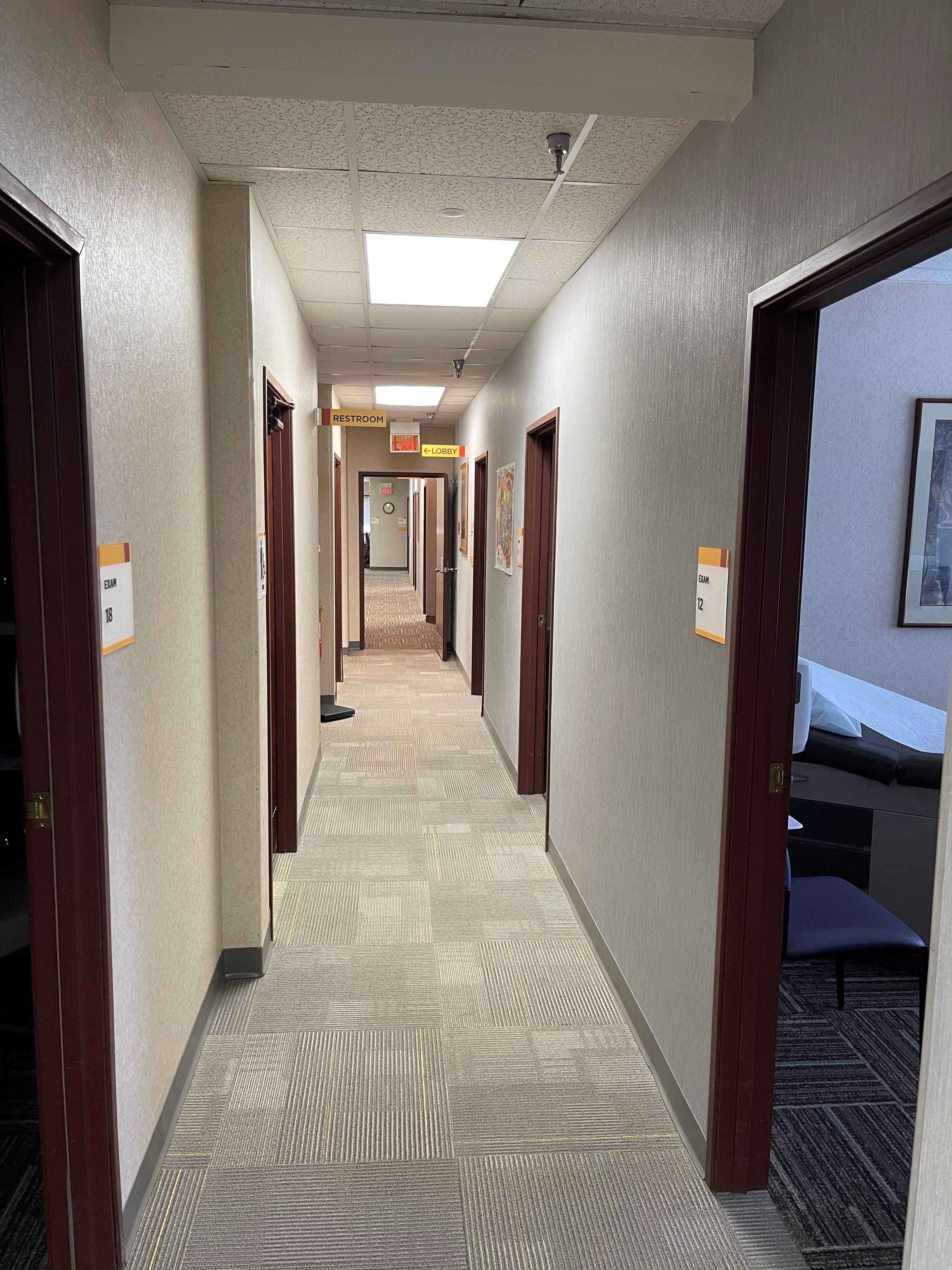 Maplewood Neuro Clinic Lobby Picture 4