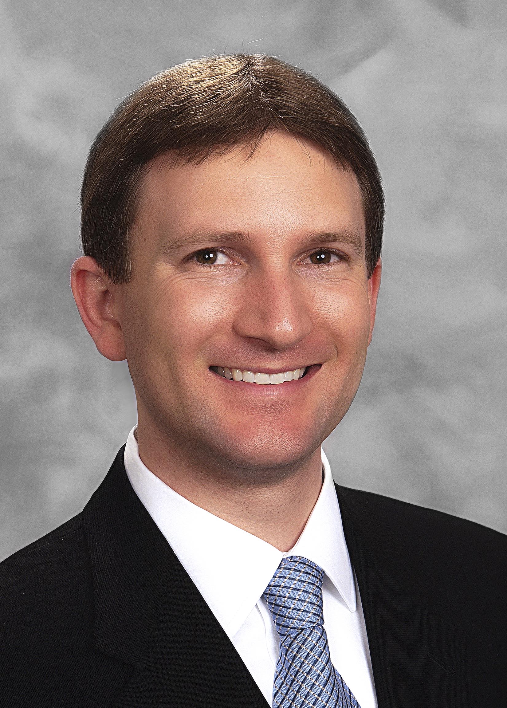 Dr. Kyle Sinclair, MD - Fridley, MN - Rheumatology - Schedule a Visit