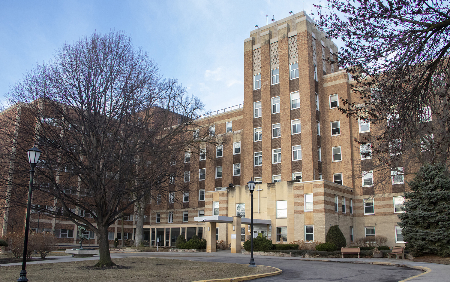 St. Paul's Bethesda Hospital torn down for mental health hospital